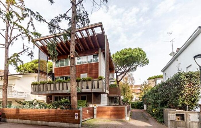 Appartamento trilocale in affitto in Viale Ludovico Ariosto, Cervia