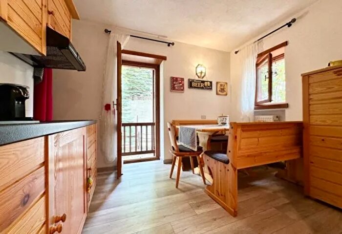 Appartamento trilocale in affitto in Sauze Di Cesana