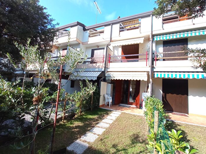 Casa trilocale in vendita in Via Garibaldi, Lignano Sabbiadoro