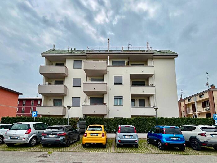 Appartamento bilocale in affitto in Via Paolo Bentivoglio, Molinetto Spezia, Parma