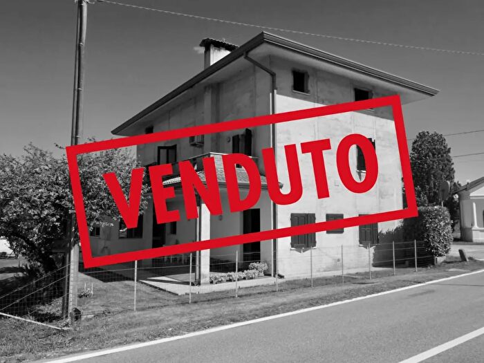 Casa con 6 locali in vendita in Spilimbergo