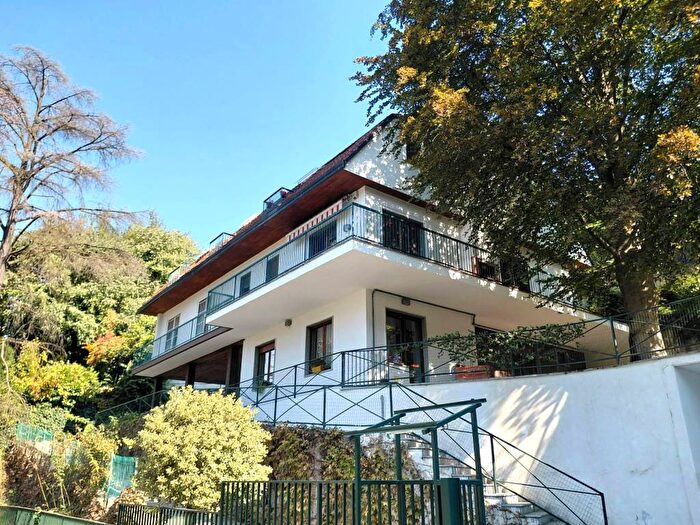 Appartamento con 6 locali in affitto in Strada degli Alberoni, Cavoretto, Torino