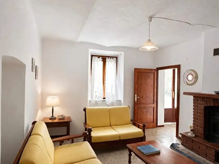 Casa quadrilocale in vendita in Via Ugo Schiano, San Marcello Piteglio