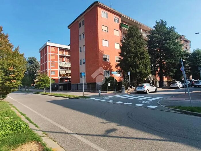 Appartamento bilocale in vendita in Via Mosè, Opera