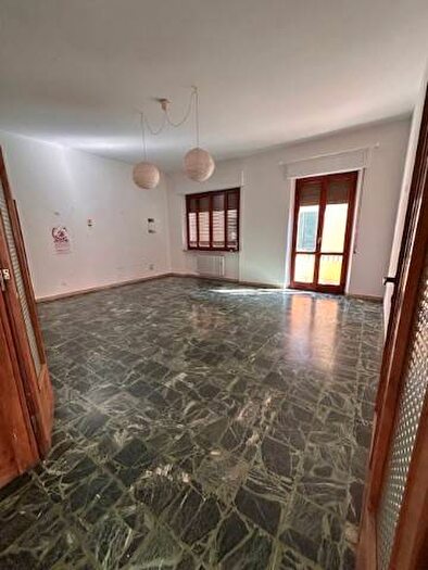 Appartamento con 6 locali in affitto in Corso Giacomo Matteotti, Centro, Pontedera