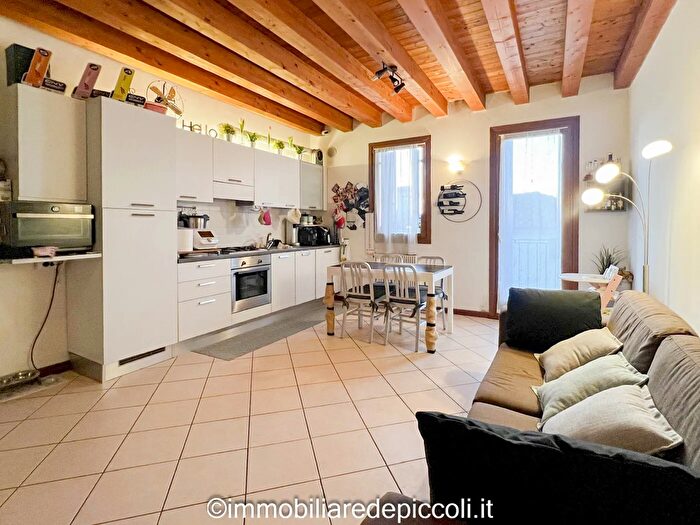 Appartamento quadrilocale in vendita in Torre Di Mosto