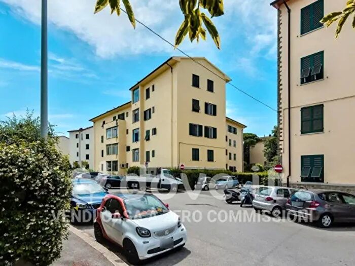 Appartamento trilocale in vendita in Via Giuseppe Pescetti, Firenze