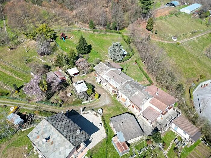 Casa trilocale in vendita in Via Olmetto, Bagnolo Piemonte
