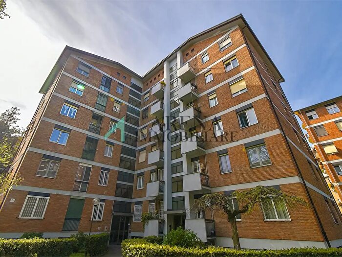 Appartamento trilocale in vendita in Via Maria Montessori, Milano