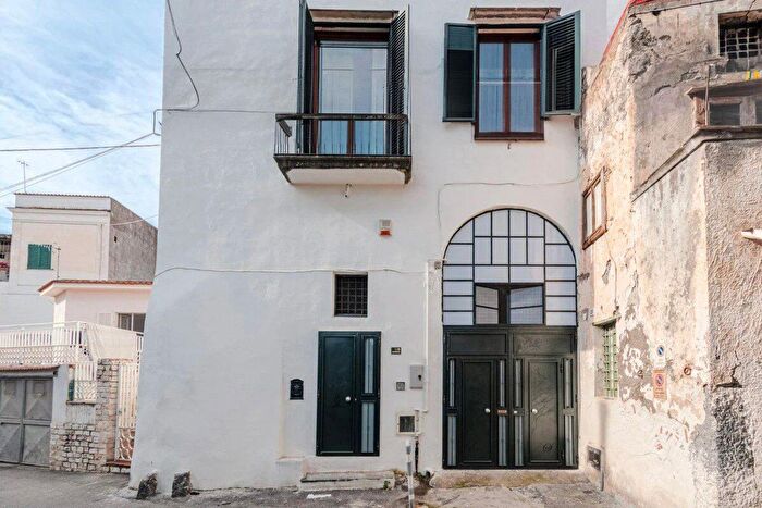 Casa con 5 locali in vendita in Luigi Iorio, Boscotrecase