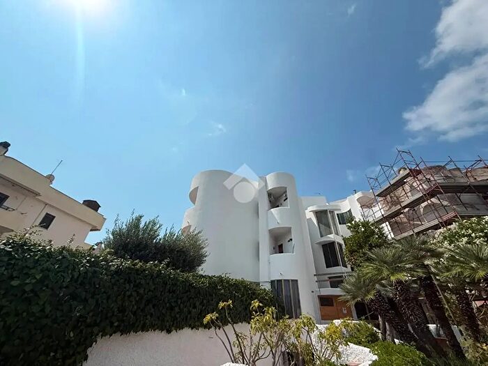 Appartamento quadrilocale in vendita in Via Oberdan, Santa Marinella