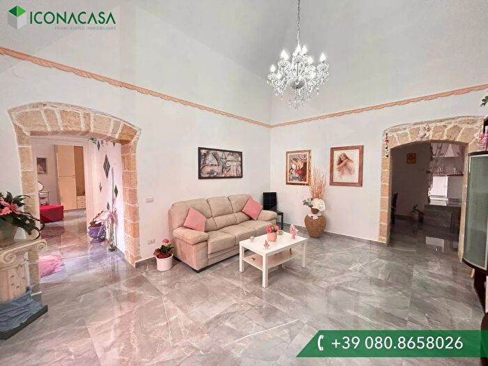 Appartamento trilocale in vendita in Via Cimini Francesco, Bitetto