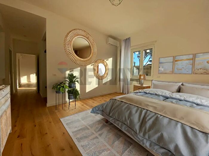 Appartamento quadrilocale in vendita in Via di Vigna Stelluti, Roma