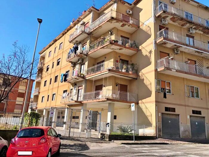 Appartamento con 5 locali in vendita in Via Giuseppe Schipani, Salerno