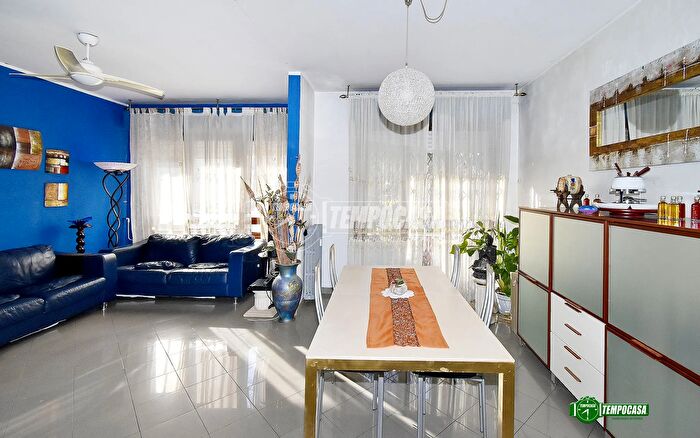 Appartamento quadrilocale in vendita in Via Giacomo Matteotti, Assago