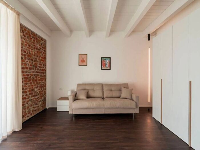 Appartamento monolocale in affitto in Via Caianello, Dergano, Milano