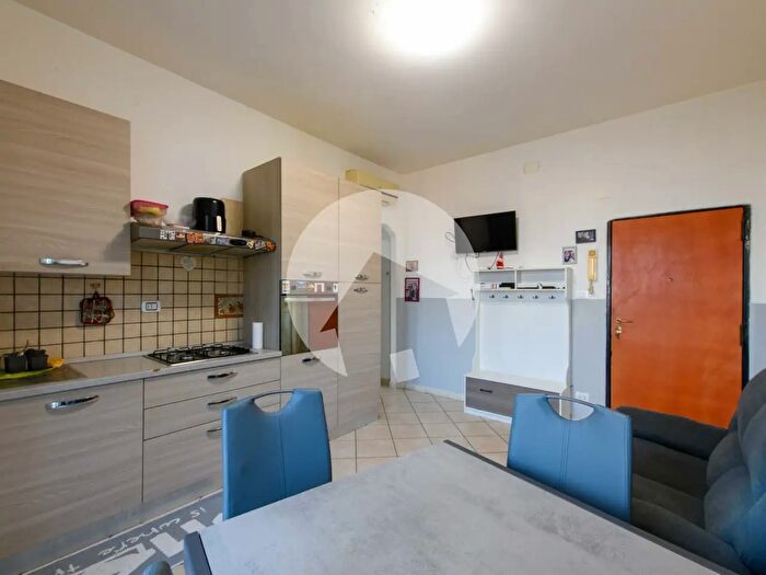 Appartamento trilocale in vendita in Via Emilia allOspizio, Reggio Emilia