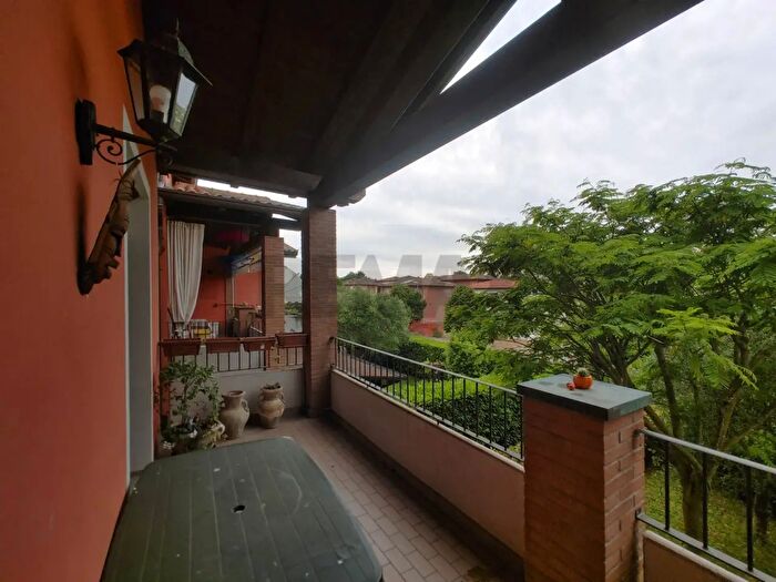 Appartamento trilocale in vendita in Via a Pedretti, Traversetolo