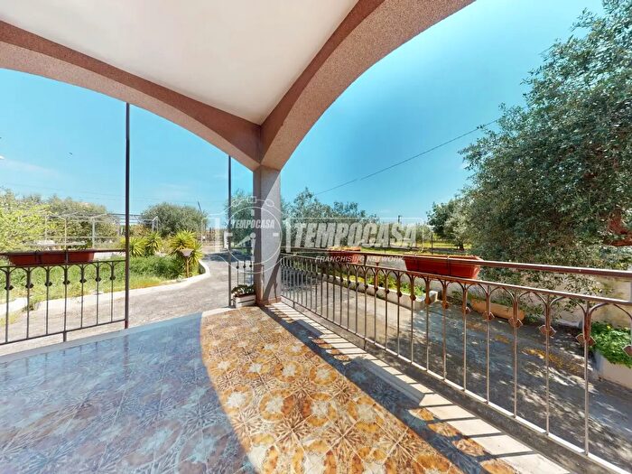 Casa con 6 locali in vendita in Contrada Vignola, Conversano