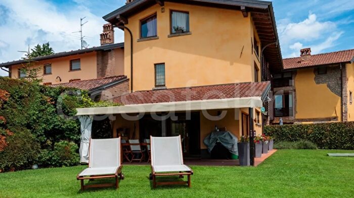 Case in Vendita e in Affitto - 3