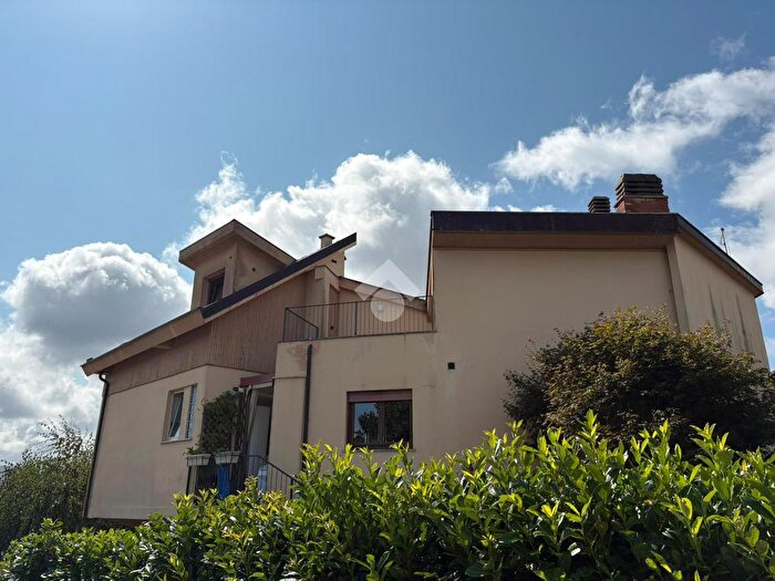 Casa con 5 locali in vendita in Via Cesare Battisti, Rocca Priora