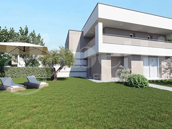 Casa quadrilocale in vendita in Via Brenta, Albignasego