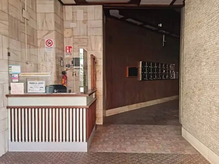 Appartamento con 5 locali in affitto in Via John Fitzgerald Kennedy, Napoli