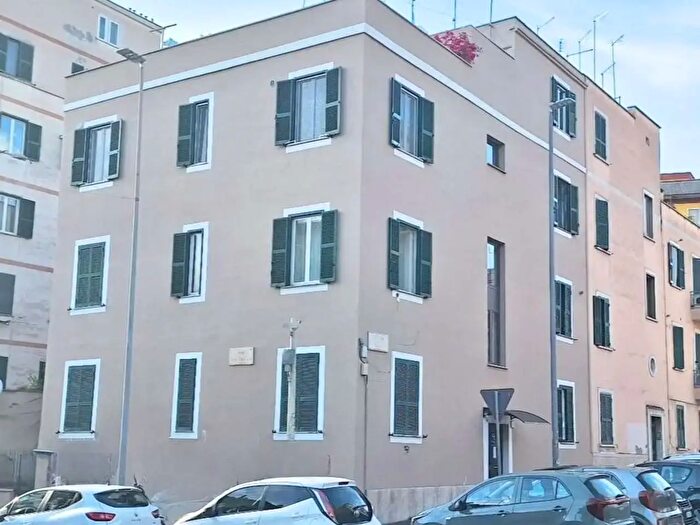 Appartamento bilocale in vendita in Via dei Noci, Roma