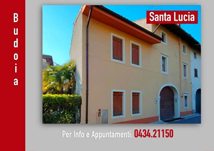 Casa con 6 locali in vendita in Via Monsignor Domenico Comin, Budoia
