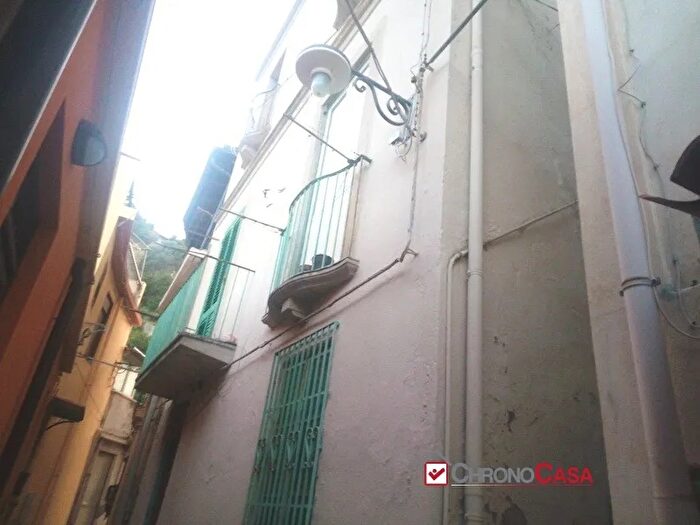 Casa con 6 locali in vendita in Mili San Marco, Messina