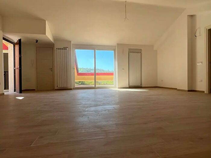 Casa trilocale in vendita in Via Pio IX, Benevento