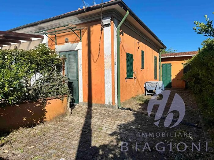 Casa trilocale in vendita in Pietrasanta