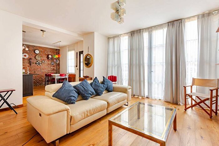 Casa bilocale in affitto in Via Fratelli Morelli, Figino, Milano