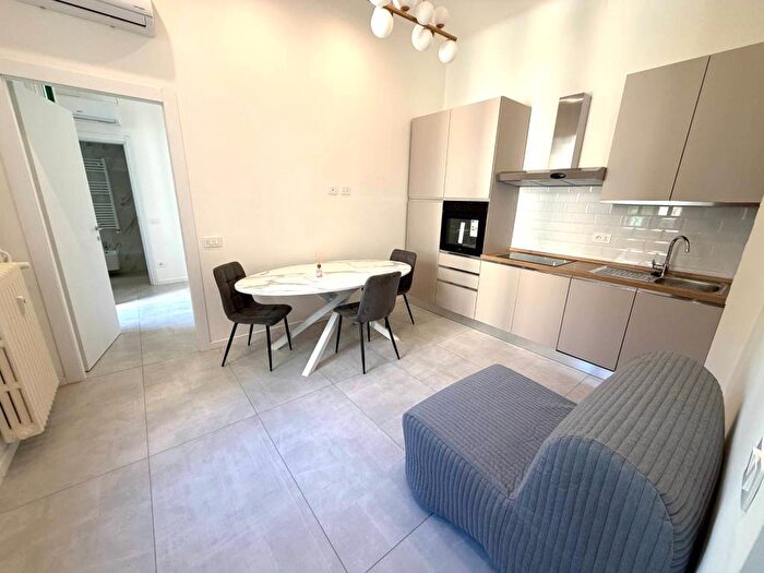 Appartamento bilocale in affitto in Via Imperia, Famagosta, Milano