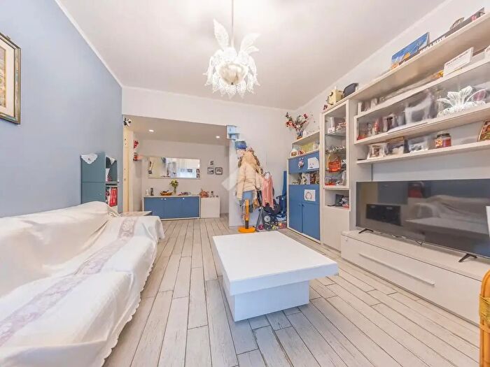 Appartamento trilocale in vendita in Appartamento Via Dolceacqua, Roma