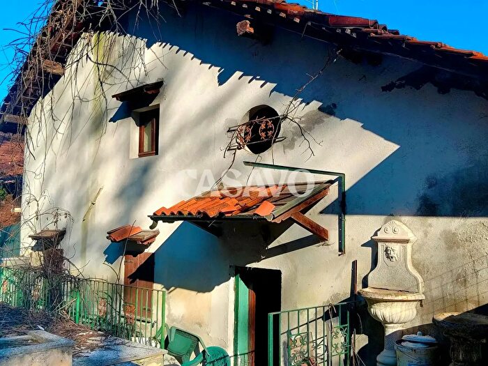 Casa quadrilocale in vendita in Bogogno