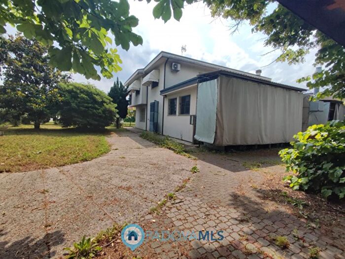 Casa trilocale in vendita in Via San Giorgio, Albignasego