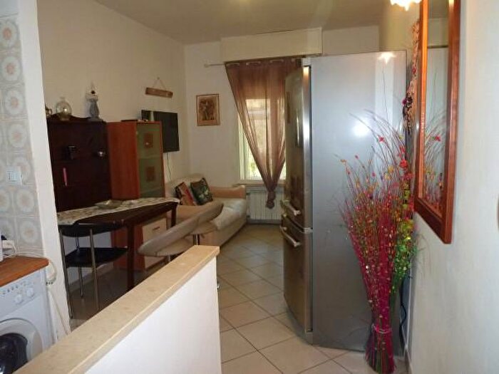 Appartamento trilocale in vendita in Viale Giosuè Carducci, Comacchio