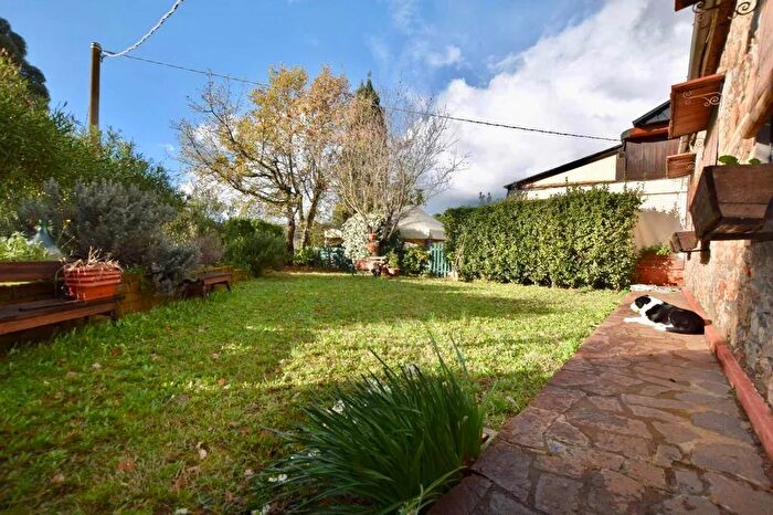 Casa con 10 locali in vendita in Bagno di Gavorrano Gavorrano Grosseto, Gavorrano