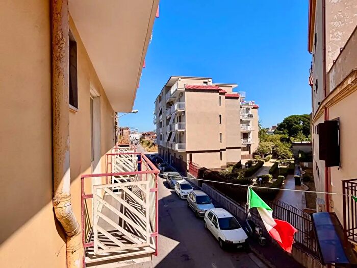 Appartamento trilocale in vendita in Via Raffaello, Sant'Antimo