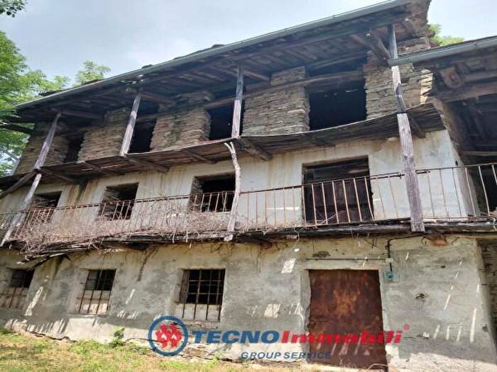 Casa trilocale in vendita in Frazione San Bernardo, Corio