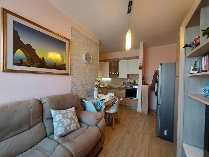 Appartamento trilocale in affitto in Via Francesco Belluzzi, Baia Flaminia, Pesaro