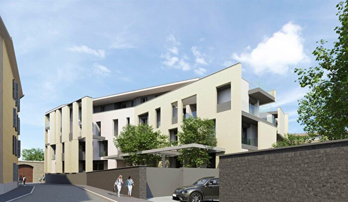 Case in Vendita e in Affitto - 2