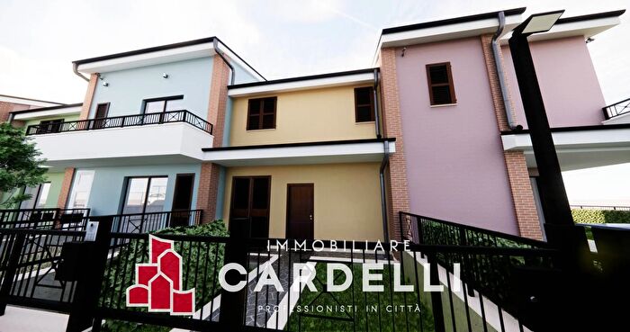 Casa con 6 locali in vendita in Via Celeste, SantElpidio A Mare