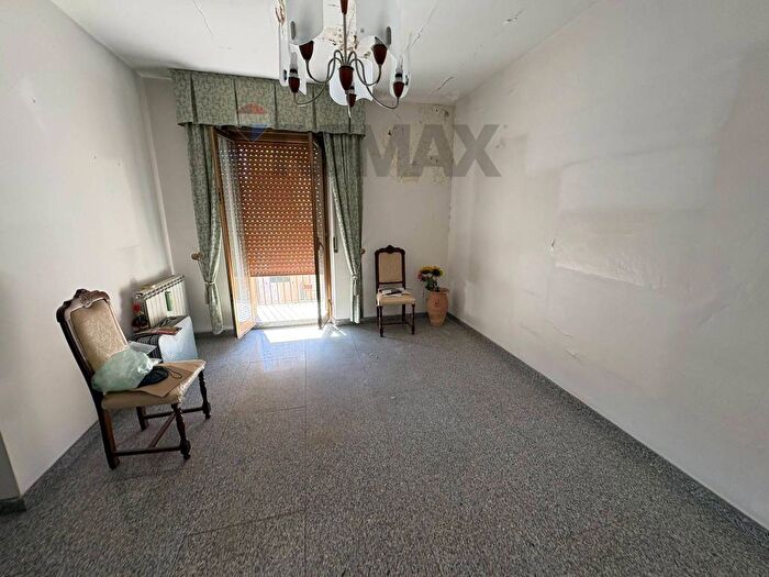 Appartamento quadrilocale in vendita in Via Pusterna, Centro, Caltagirone