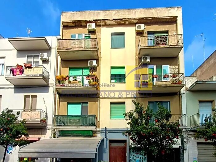 Appartamento trilocale in vendita in Viale Commenda, Brindisi