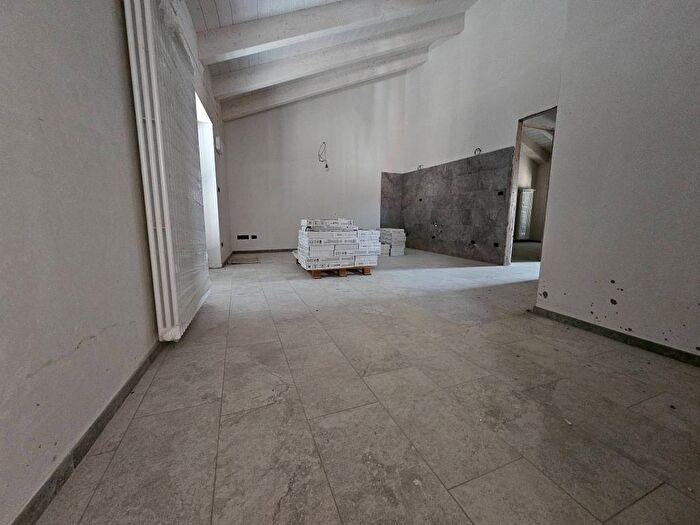 Appartamento bilocale in affitto in Piazza Vittorio Emanuele II, Centro, Leinì