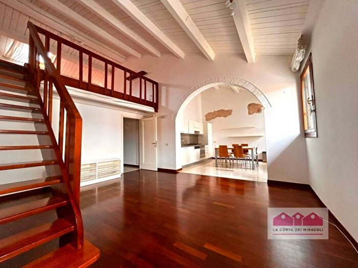 Appartamento trilocale in affitto in Contrà Pedemuro San Biagio, Centro Storico, Vicenza