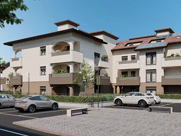 Appartamento trilocale in vendita in Via Corte Nuova, Galgagnano