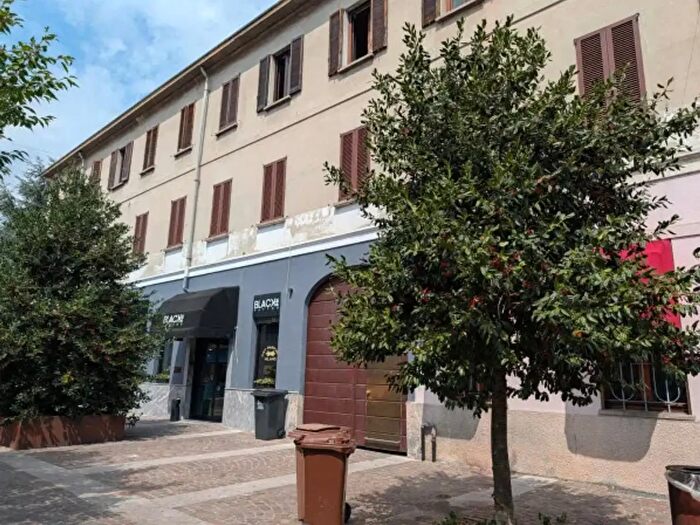 Appartamento trilocale in vendita in Via Mauro Venegoni, Legnano